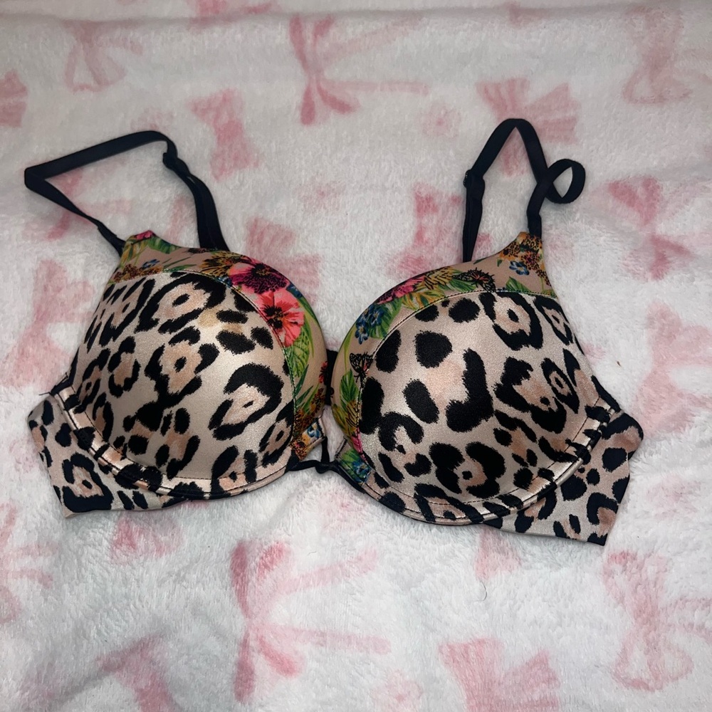 NWOT Victoria's Secret Leopard and Floral Bra